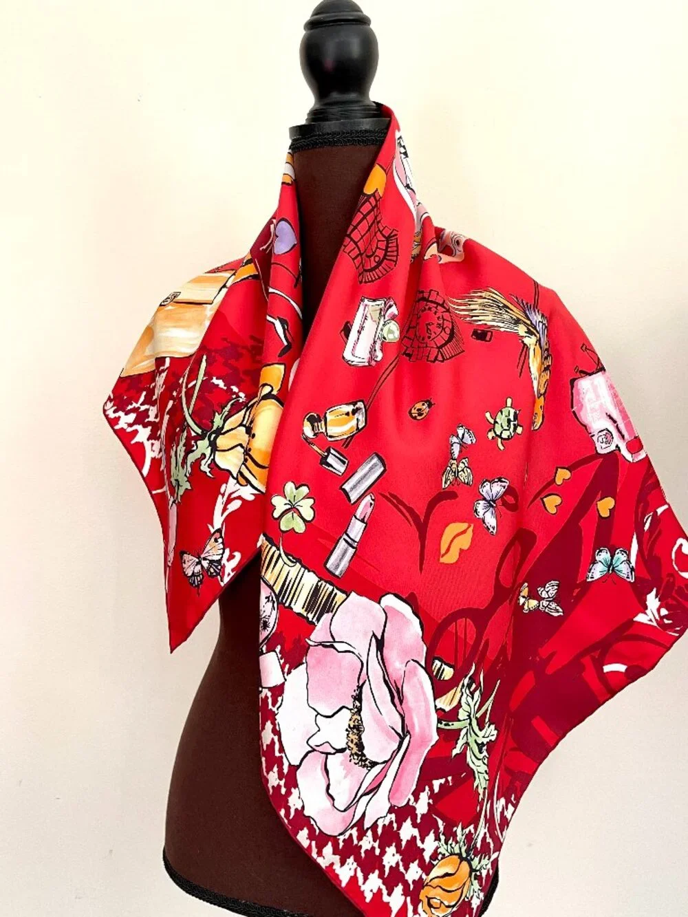 New Salvatore Ferragamo Icone Red Multicolor Silk Scarf